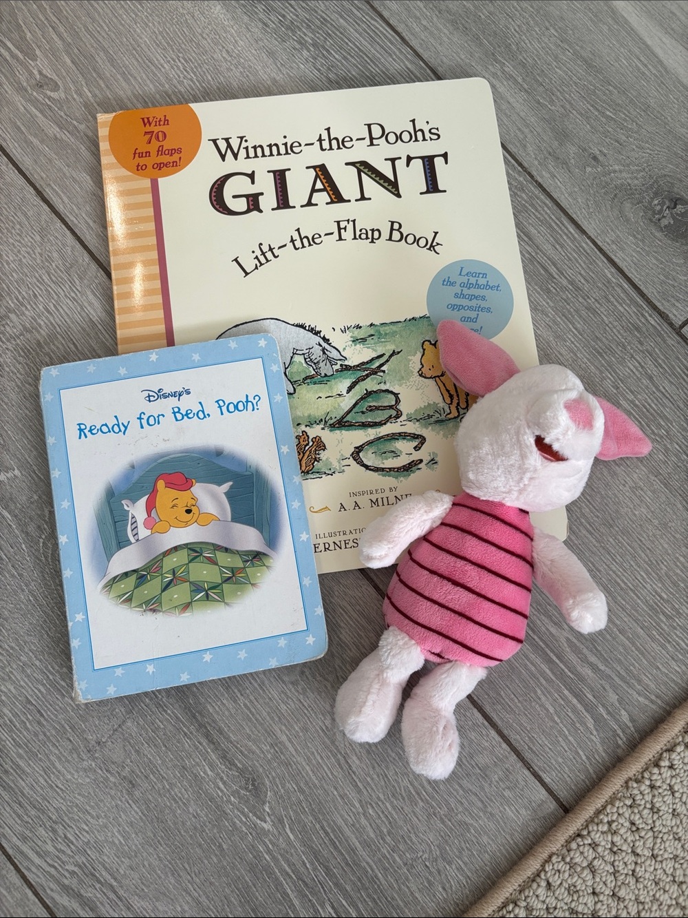 Winnie the Pooh Book and Toy Play Set